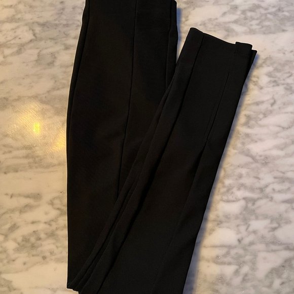 Zara high rise leggings in black size xsmall with slit in front skinny new w/tag - Picture 2 of 3